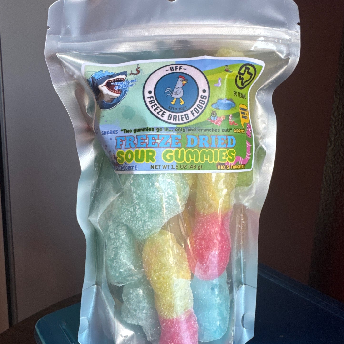 Sour Gummies (Shark vs. Worm)